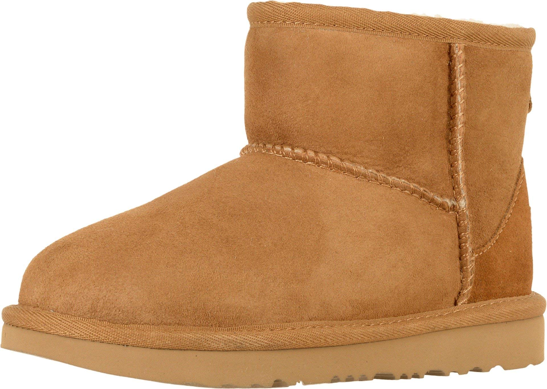 UGG Unisex-Child K Classic Mini Ii Fashion Boot