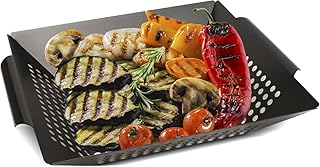 Zobel Grillkorb - Eisen Gemüsekorb für perfekt gebräuntes Gemüse, Fleisch und Fisch - Universeller, gelöcherter Grillwok geeignet für alle Arten von Grills I Gemüseschale I Gemüsepfanne 36 x 31 x 6 cm