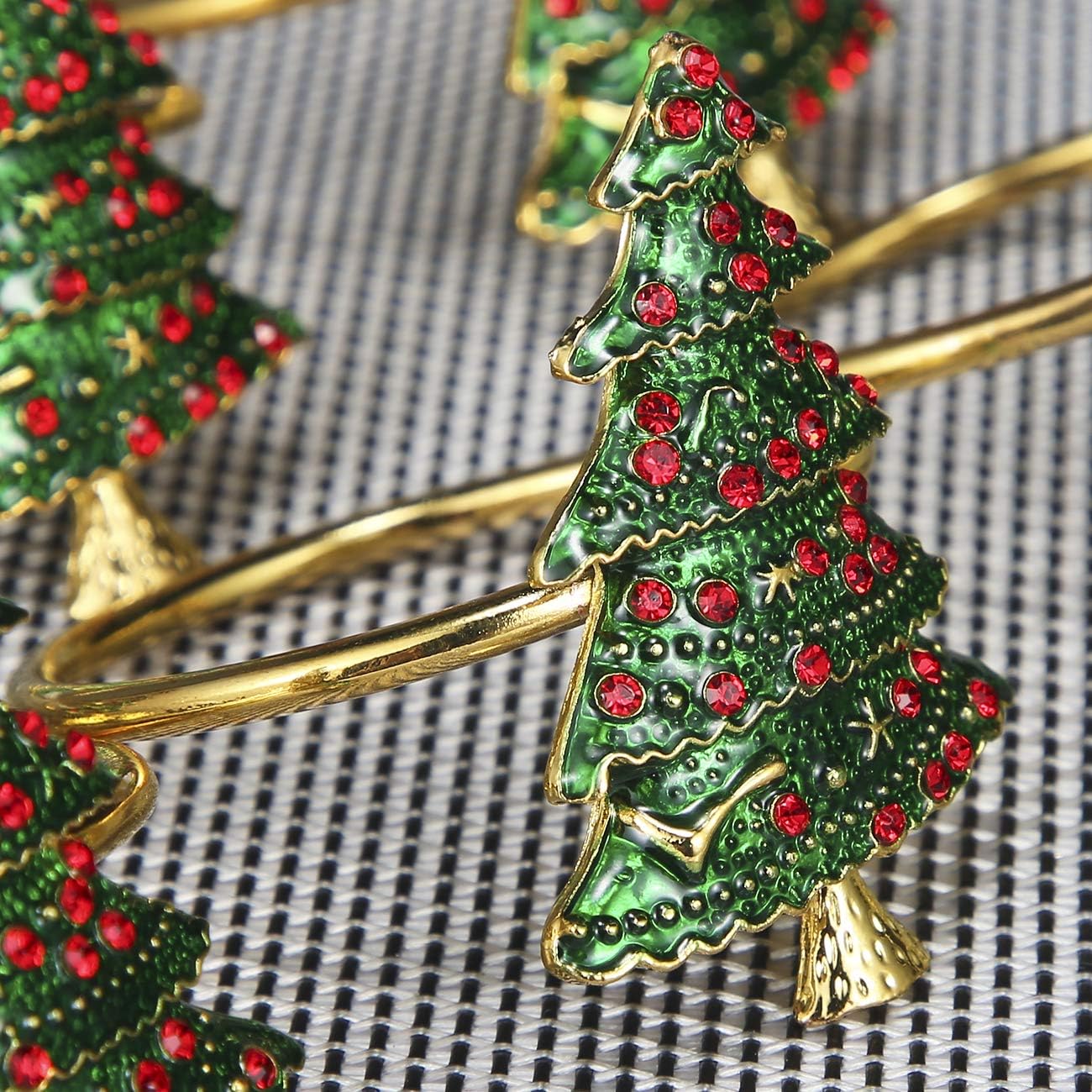 ZeeDix Set of 6 Green Chirstmas Tree Napkin Rings for Christmas Dinning Table Setting-Wedding Receptions, Christmas, Thanksgiving and Home Kitchen for Casual or Formal: Kitchen & Dining
