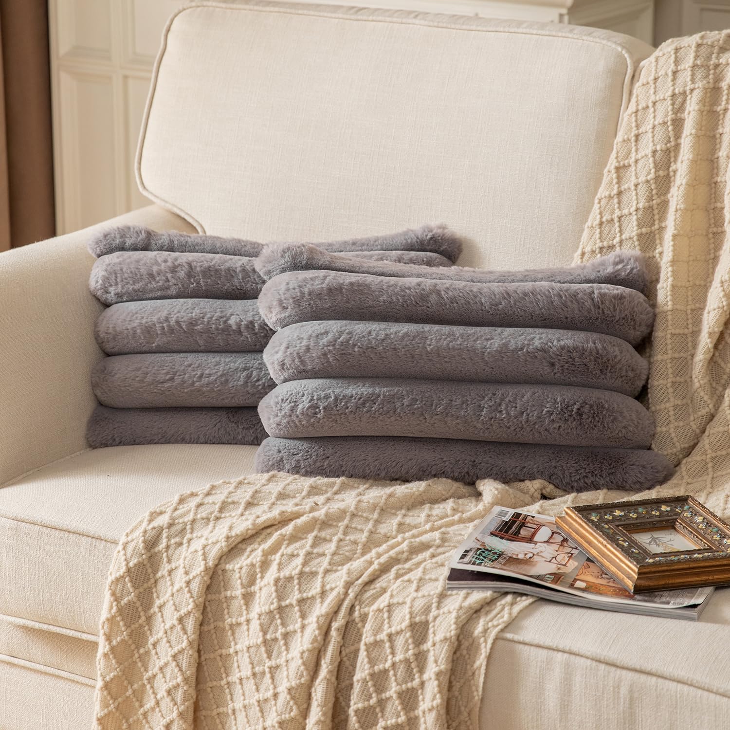 YAERTUN Set of 2 Grey Striped Decorative Cushion Covers 12x20 Inch 30x50 cm Plush Soft Throw Pillow Case with Velvet Back Faux Rabbit Fur Pillow Covers Sofa Couch Bed Livingroom