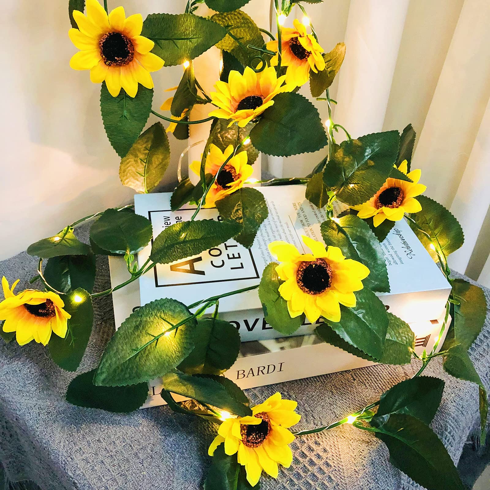 Artificial Sunflowers Garland String Lights 20 LED Warm White Fairy Hanging Lights Batteries Powered for Wedding Party Garden Decoration (B-sunflower, 6.56FT/20LED)