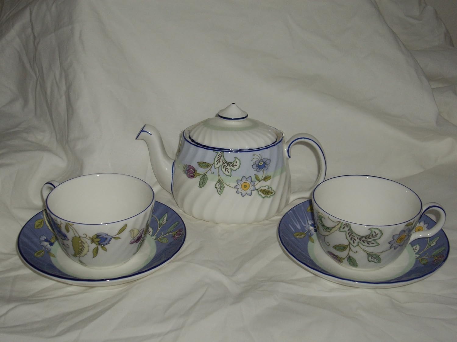 New Minton Haddon Rise Tea Set Amazon.co.uk Kitchen & Home