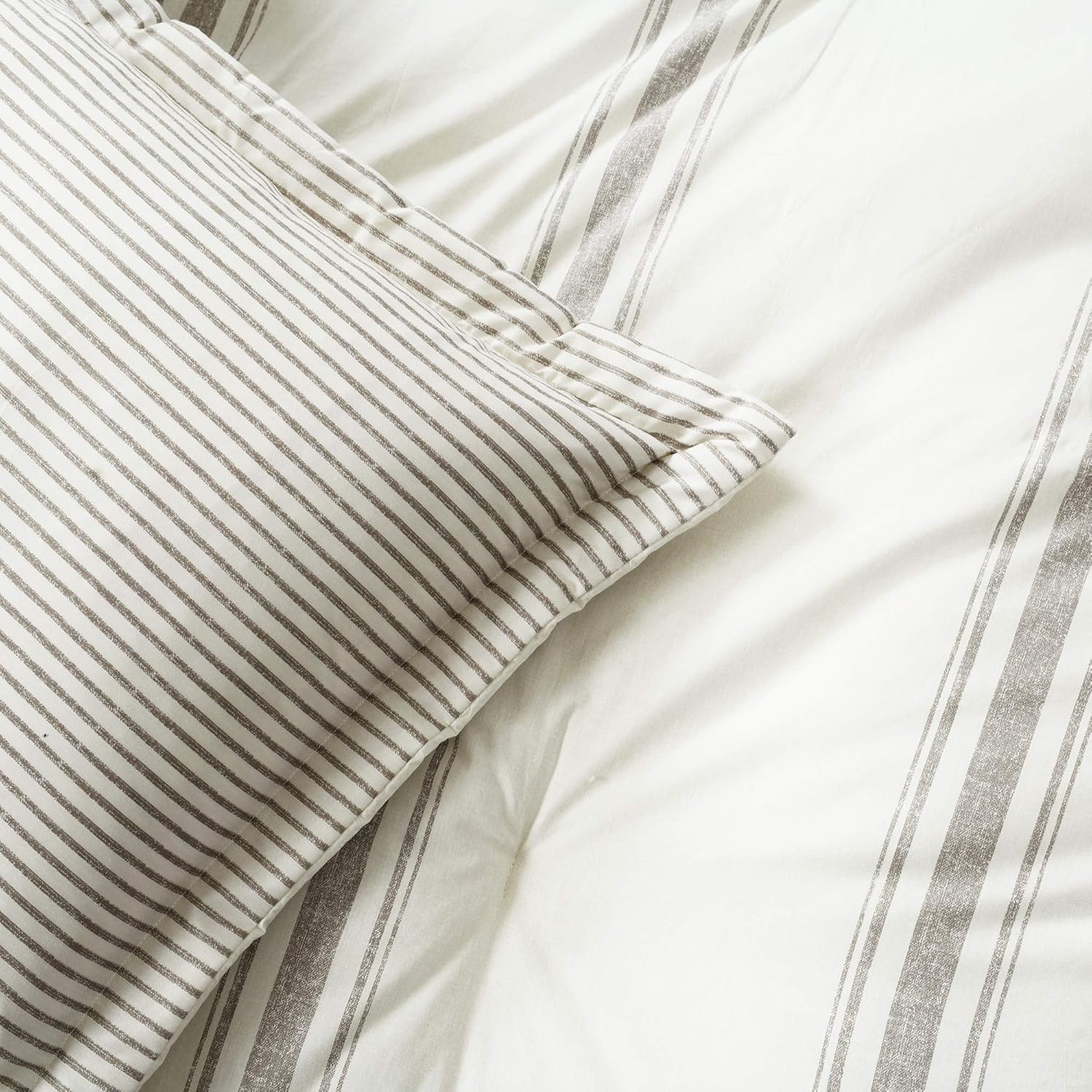 Lush Decor, Gray Comforter Farmhouse Stripe 3 Piece Reversible Bedding Set, Full Queen: Home & Kitchen