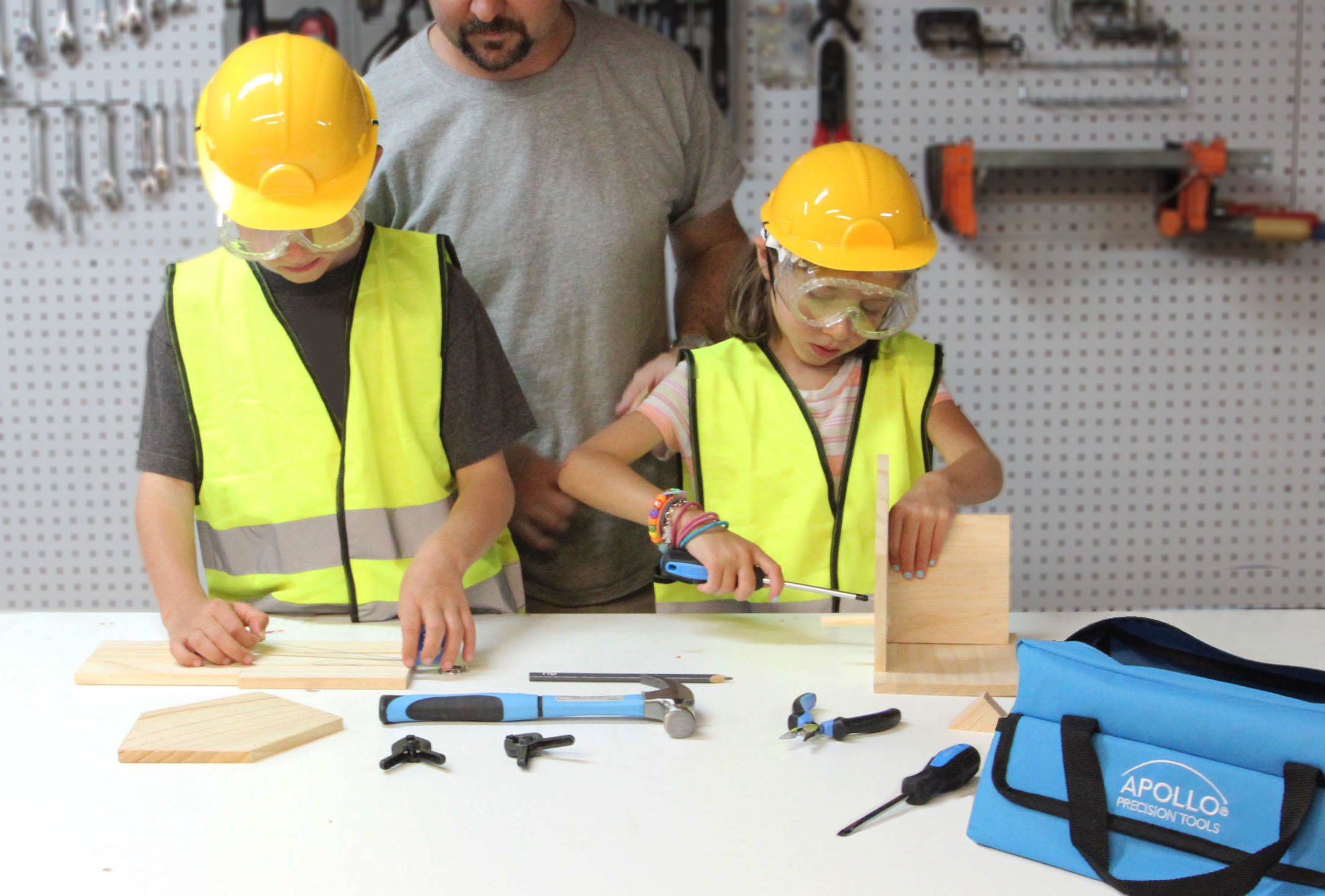 Apollo Tools DT4936 14 Piece Children's First Tool Kit with Real Hand