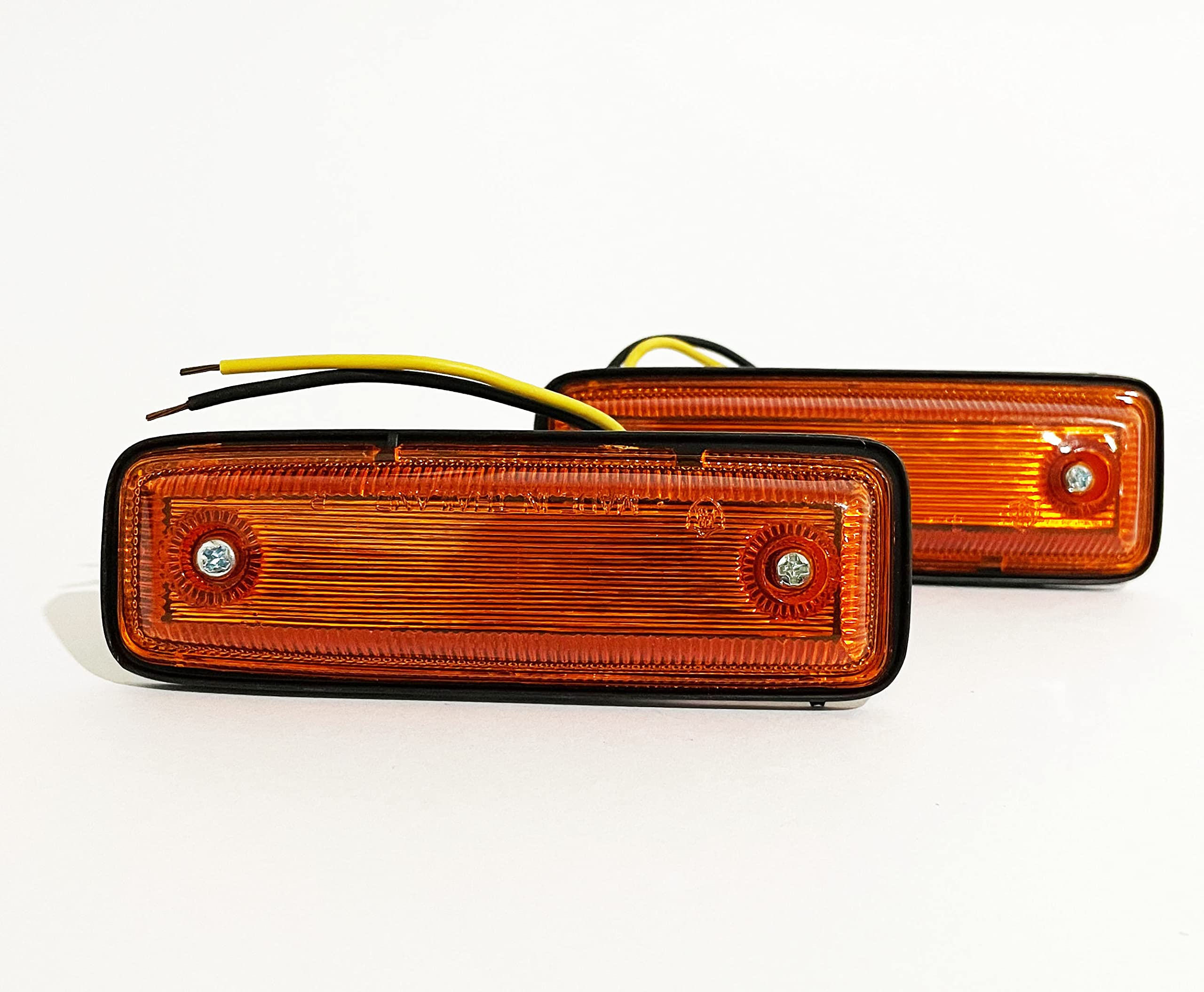 Photo 1 of 1 Pair Side Marker Turn Signal Lights Indicator For Toyota LN30 LN40 Pickup Hilux 1979 1980 1981 1982 1983