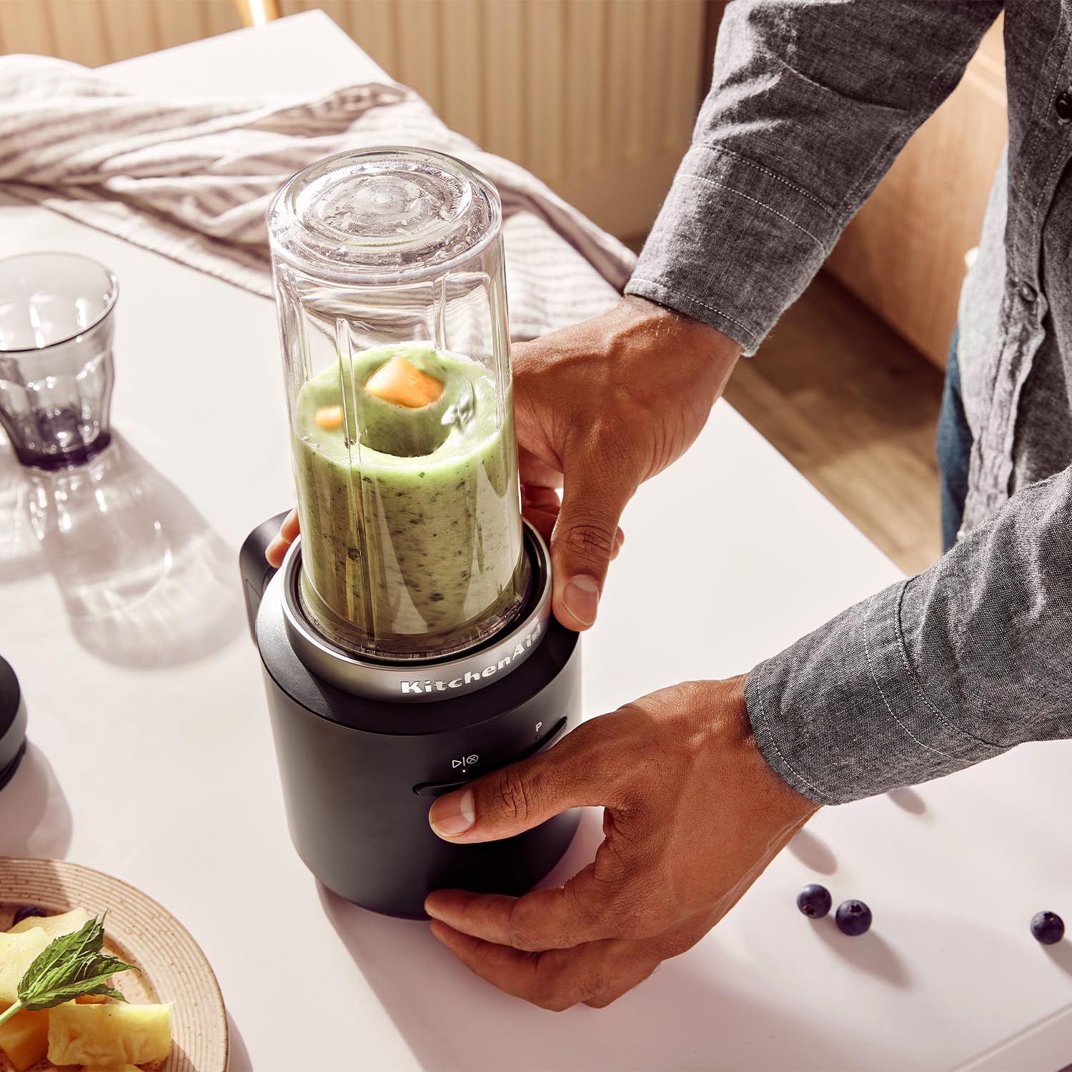 KitchenAid Kabelloser Personal Blender - Go Cordless - 473 ml BPA-freier Becher - Pulse-Taste - Edelstahlklingen - Ohne Akku - Schwarz 9