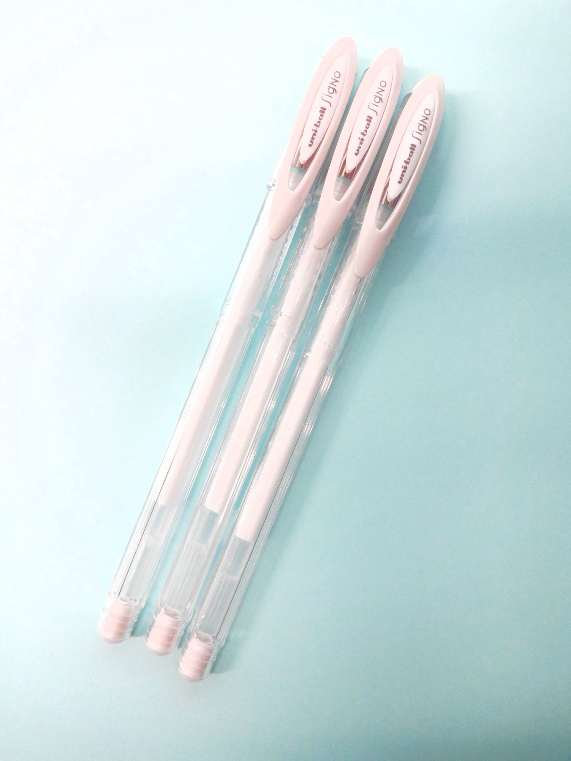 Uni ball signo angelic gel pen Clearance