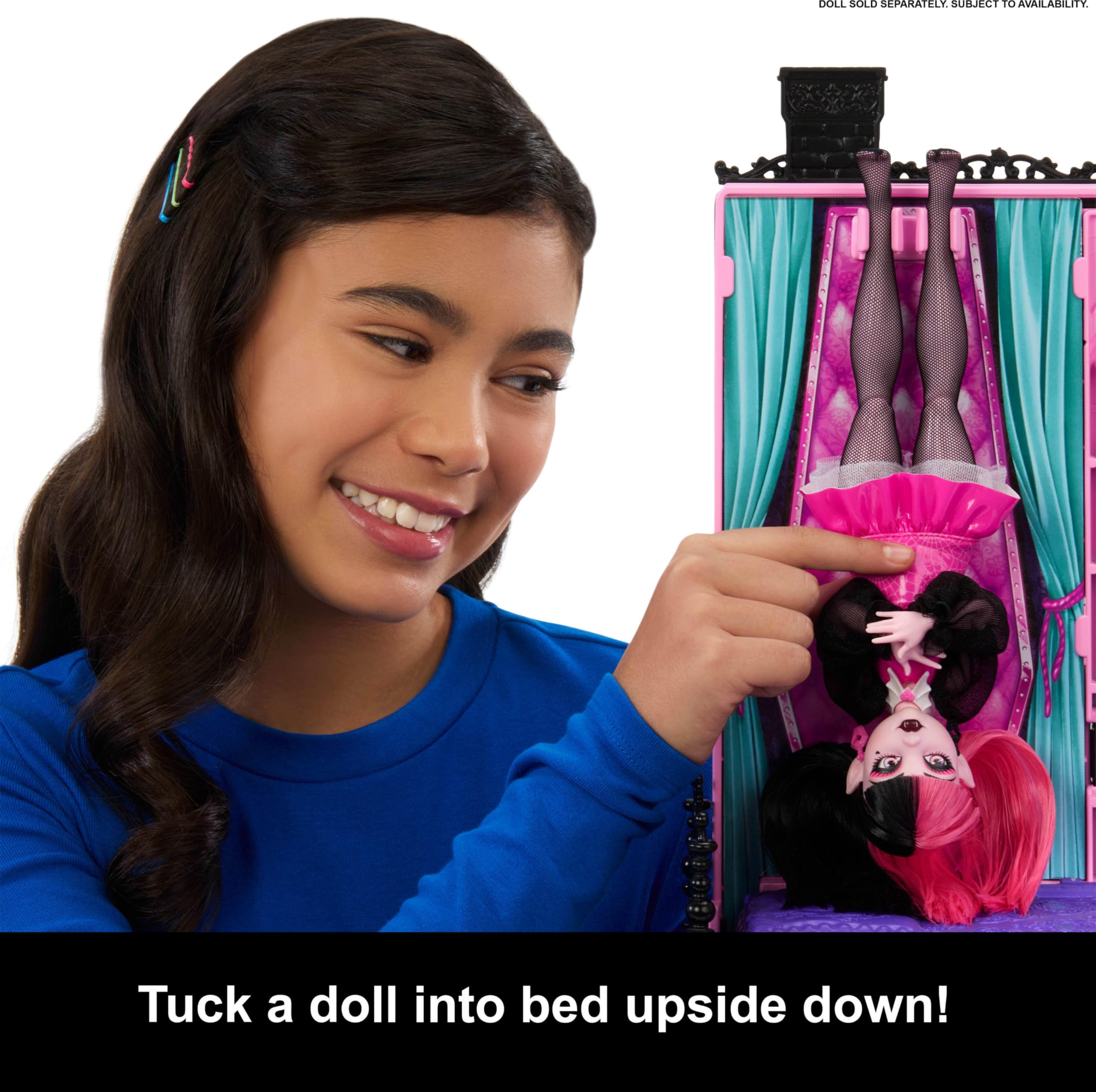 Monster High Boo-tique Hotel Doll House, Foldable Playset with Spooky Surprises in Every Room and 13+ Pieces Including Furniture and Accessories