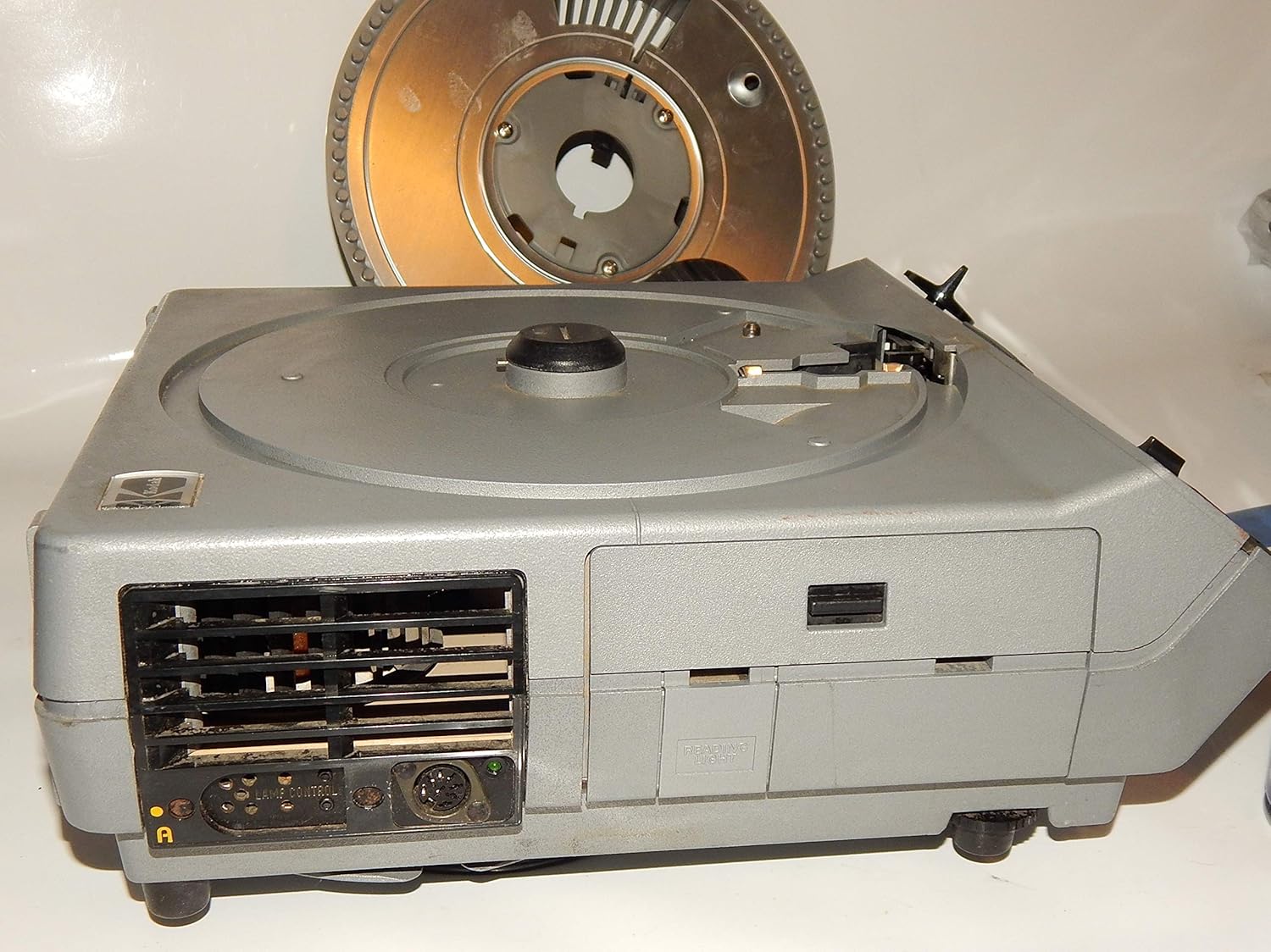 Kodak Ektagraphic III ATS Slide Projector with Built in Slide Viewer : Kodak Carousel Slide Projector : Camera & Photo