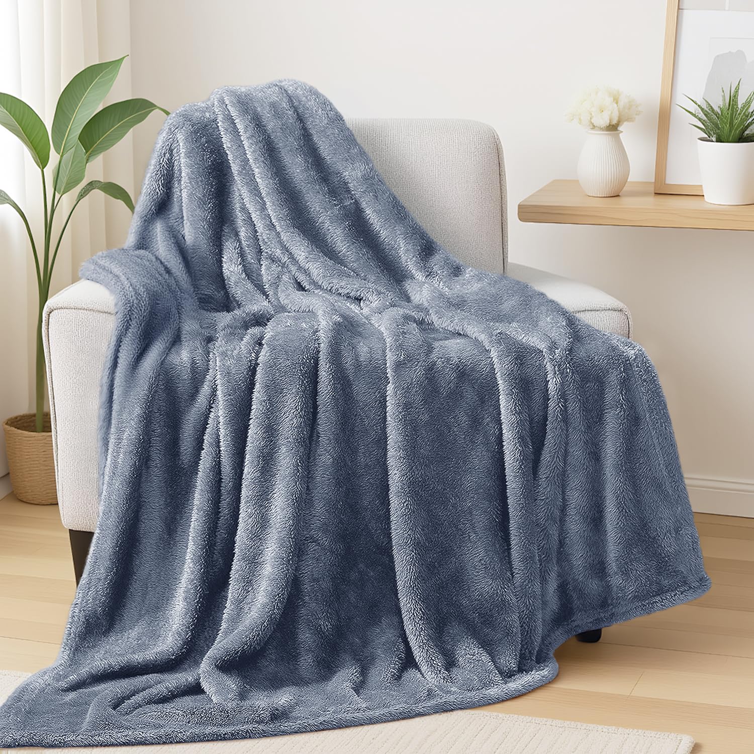 Exclusivo Mezcla Plush Fuzzy Fleece Throw Blanket 127x178 CM, Super Soft, Fluffy and Warm Blankets for Couch, Bed, All Season Use, Stone Blue — image 1