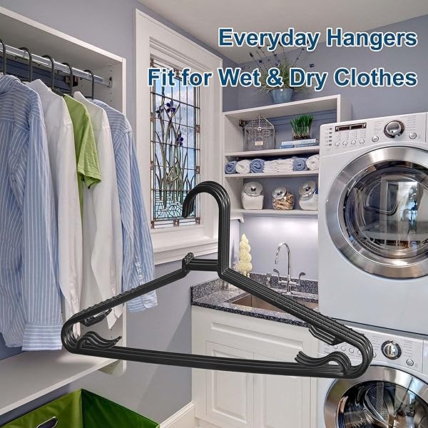 BYOMOSTOR BLACK PLASTIC HANGERS 50 PACK, LIGHT WEIGHT DURABLE CLOTHES HANGERS G-SHAPE STANDARD SIZE NON-SLIP COAT HANGER ADULT CLOTHES HANGERS FOR LAUNDRY & EVERYDAY USE -SLIM & SPACE SAVING