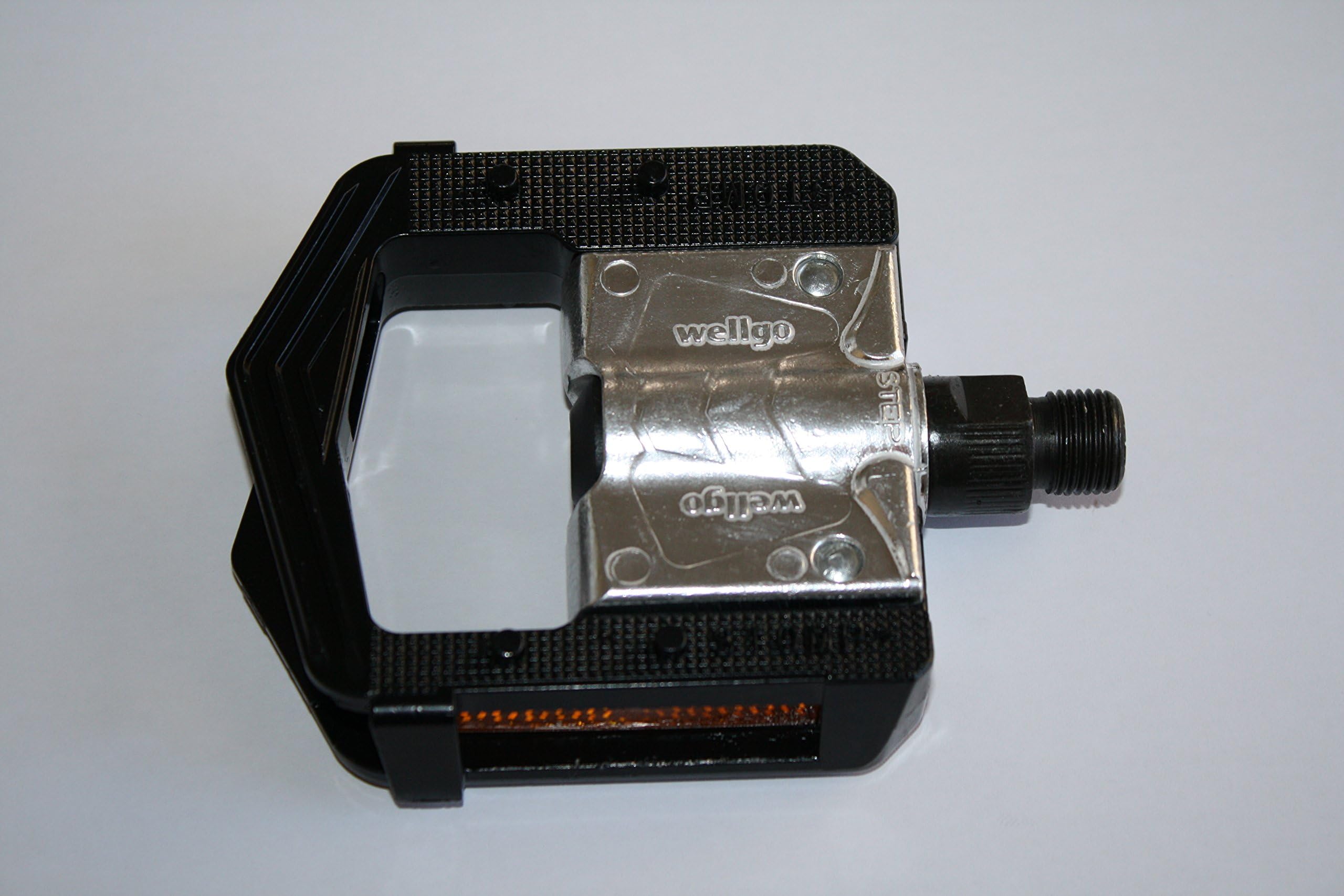 Wellgo 2DU Bearing - F265 Folding 9/16" Pedal in Black