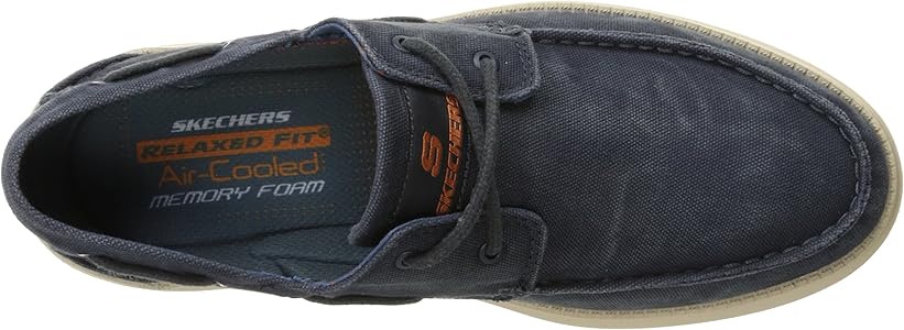 sketchers mens boat shoes