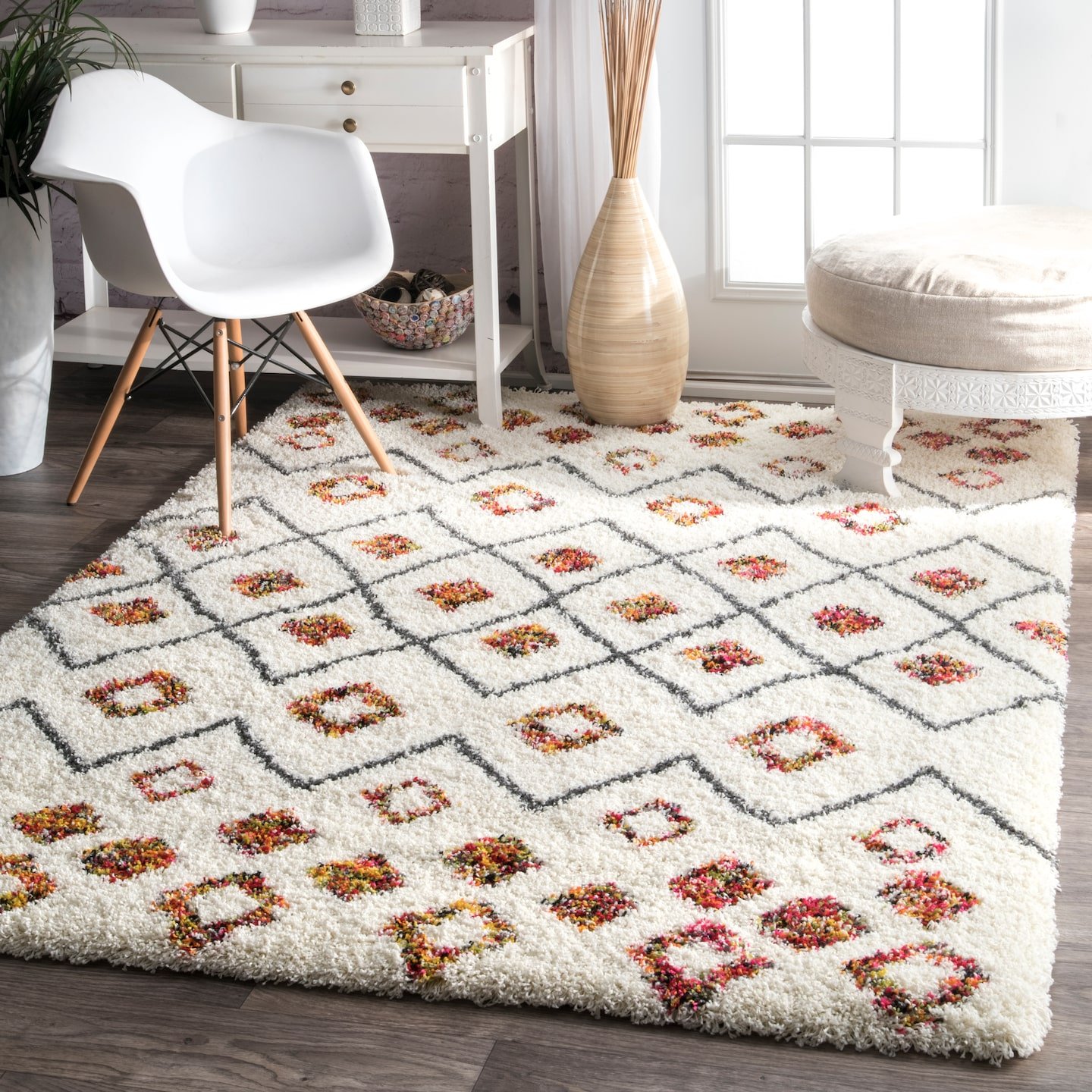Cozy Soft and Plush Moroccan Trellis Diamond Expo Shag Area Rug