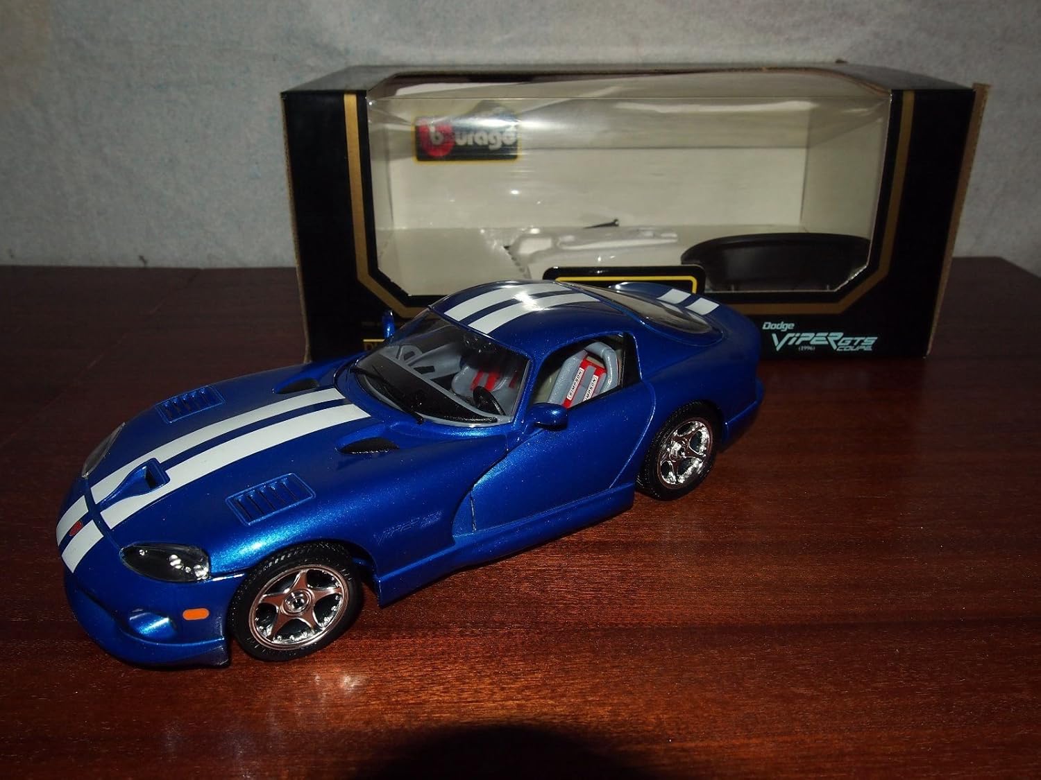 Amazon Com Dodge Viper Gts Coupe Toys Games Amazon Com Dodge Viper Gts Coupe Toys Games