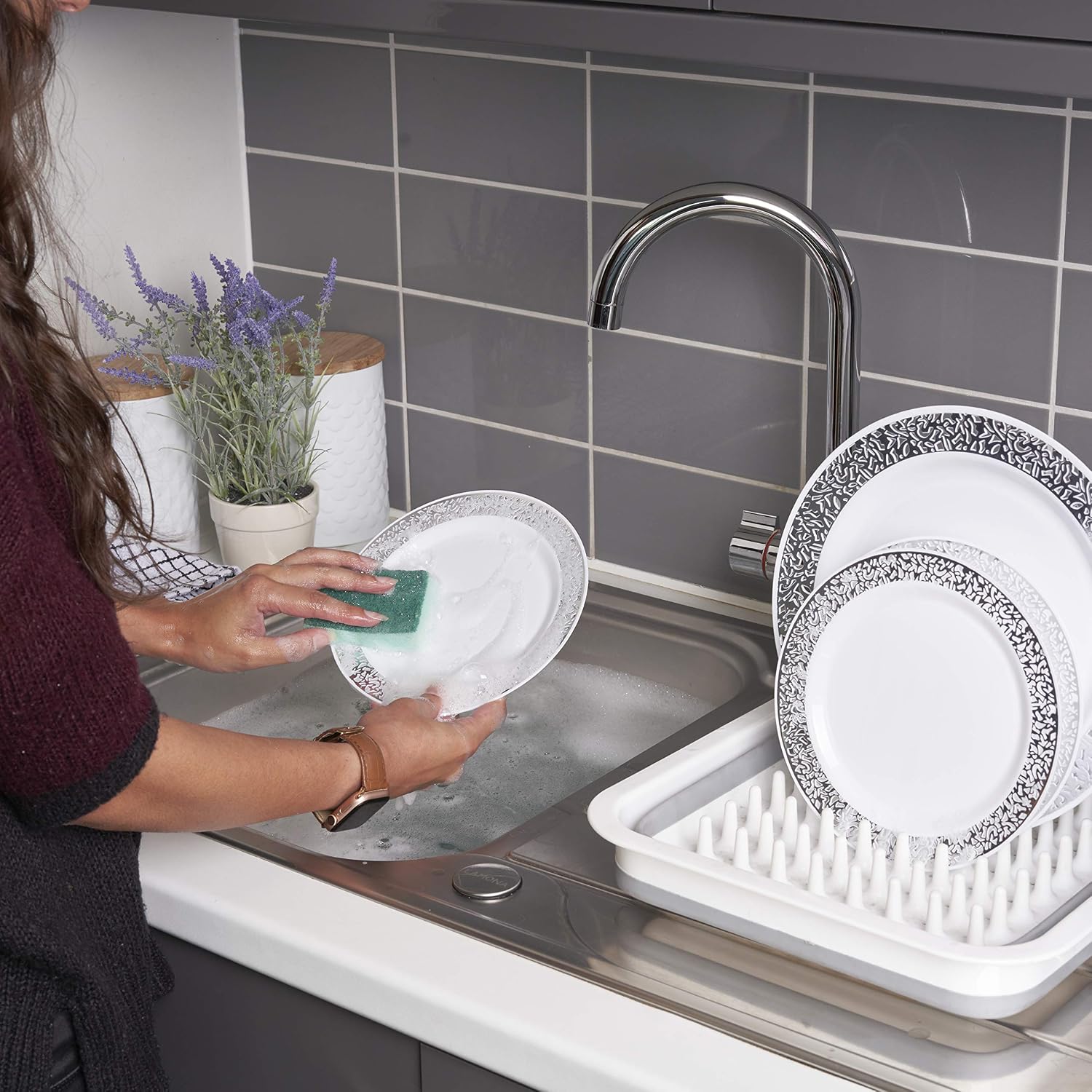 MATANA 40 Premium White Plastic Plates with Silver Lace Rim, 20 Dinner and 20 Dessert Plates - Image 5