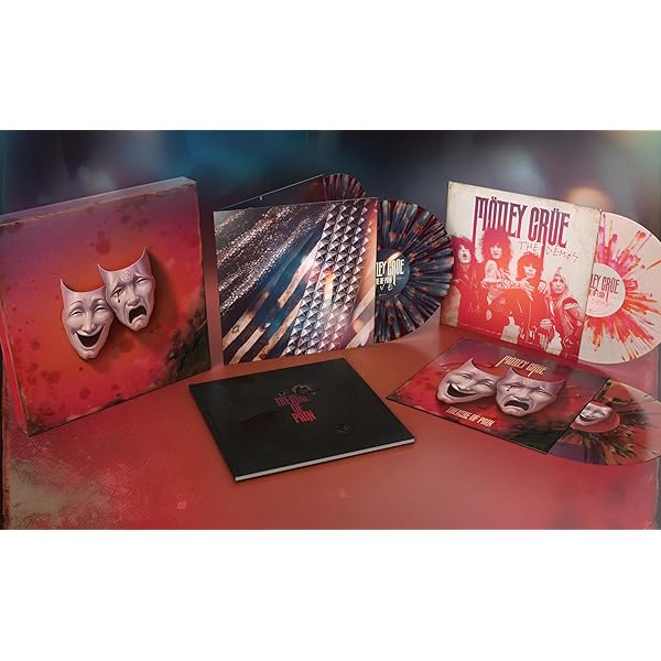 Amazon.com: Motley Crue: A Visual History, 1983-2005