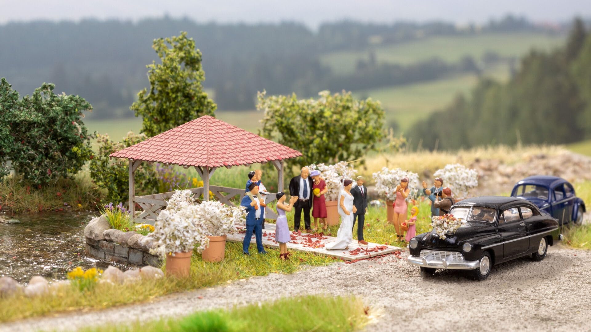 NOCH 14263 H0 L- C Minis Event Pavilion Construction Kit