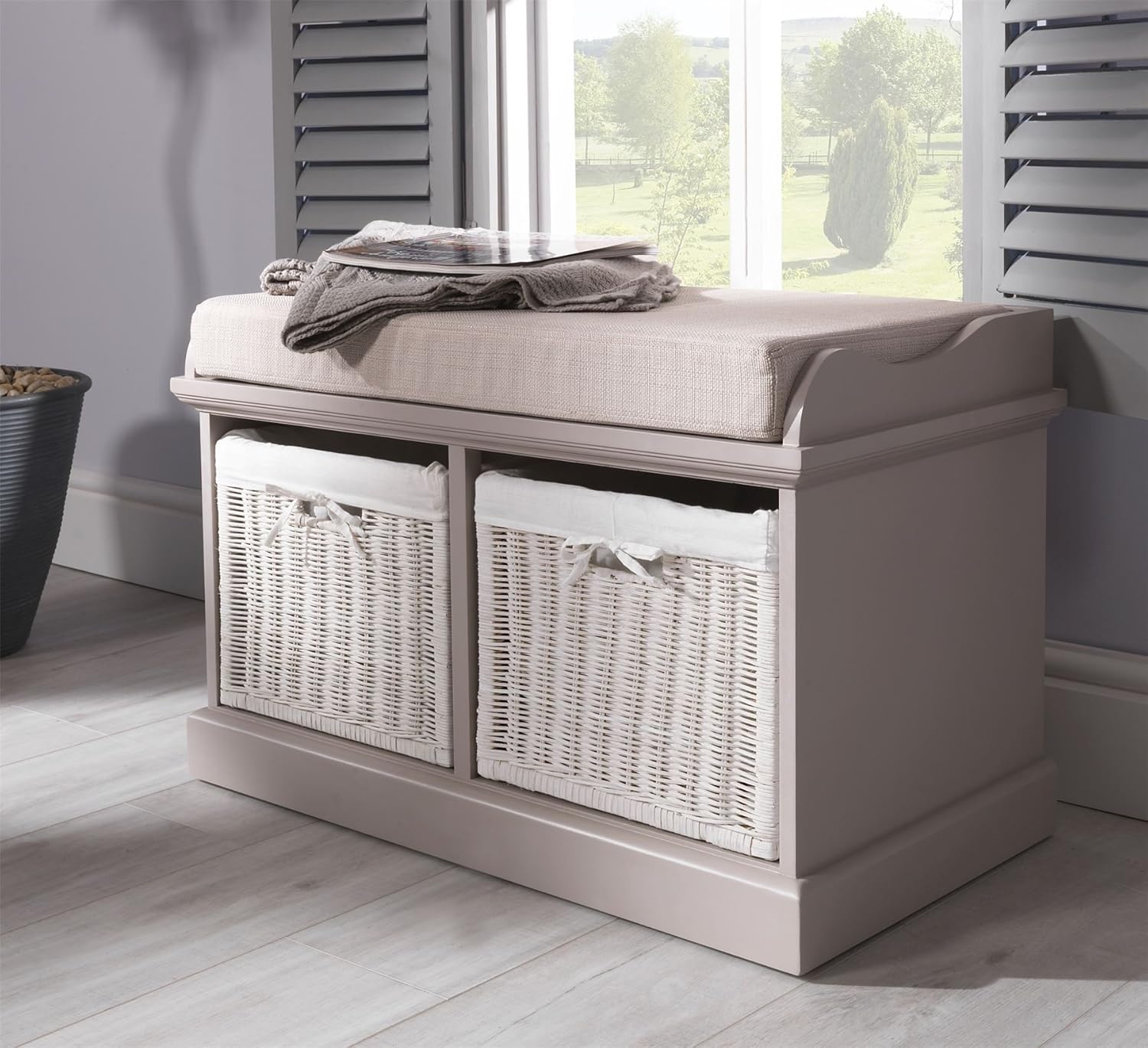 Home & Kitchen Tetbury White Storage Bench with Cushion Solidly built