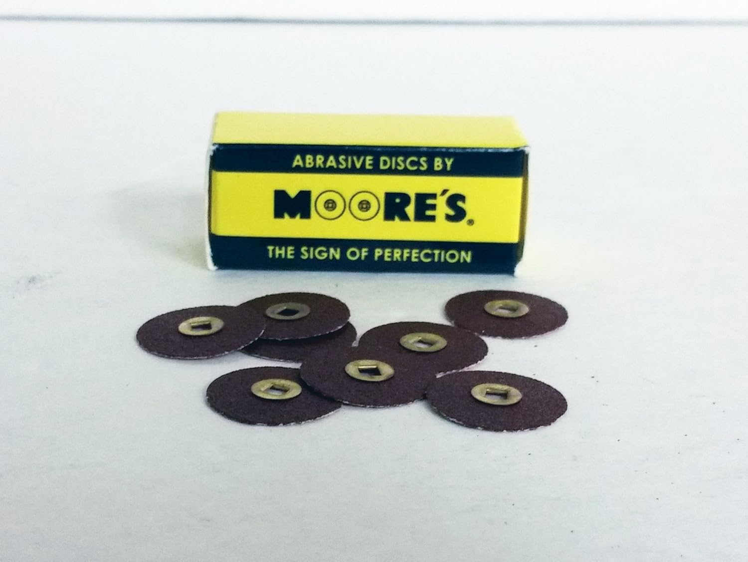 Moores EC34AC Paper Brass Center Abrasive Discs Adalox (Aluminum