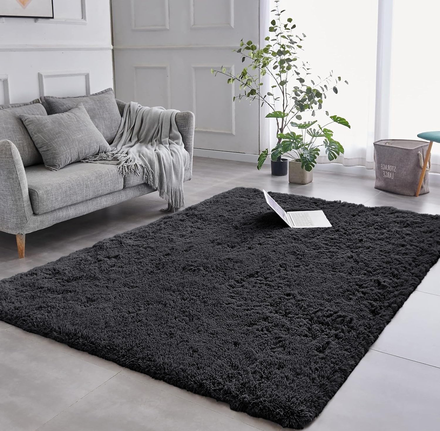 AMEHA Black Shaggy Rug 80x150 cm Fluffy Soft Non Slip Living Room Bedroom Modern Area Carpet Non-Shedding