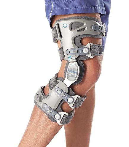 Amazon.com: DonJoy 11-2151-9 X-Act ROM Knee Brace, Universal