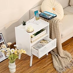 Lerliuo Rattan Nightstands set of 2 with Charging