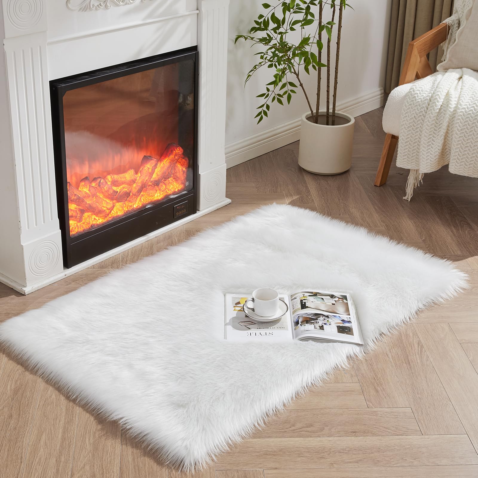 HEQUN Faux Fur Rug, Fluffy Rug, Shaggy Rugs,Faux Sheepskin Rugs Floor Carpet for Bedrooms Living Room Kids Rooms Decor (White, 60 X 90 CM Square)