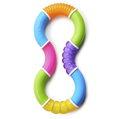 Munchkin Twisty Figure 8 Teether 