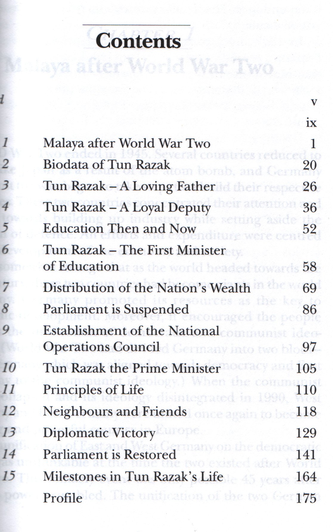 Tun Razak Prince Of Titiwangsa Shariff Ahmad 9789676112385 Amazon Com Books