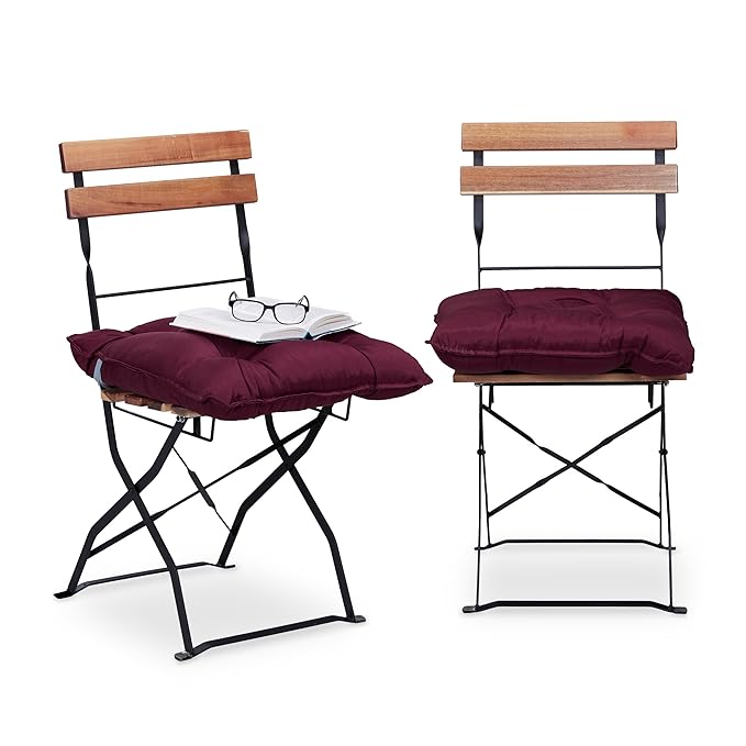 Relaxdays Sitzkissen 45 x 45 cm, 2er Set Gartenstuhlauflage mit Band, Bequeme Sitzpolster für Garten und Heim, rot