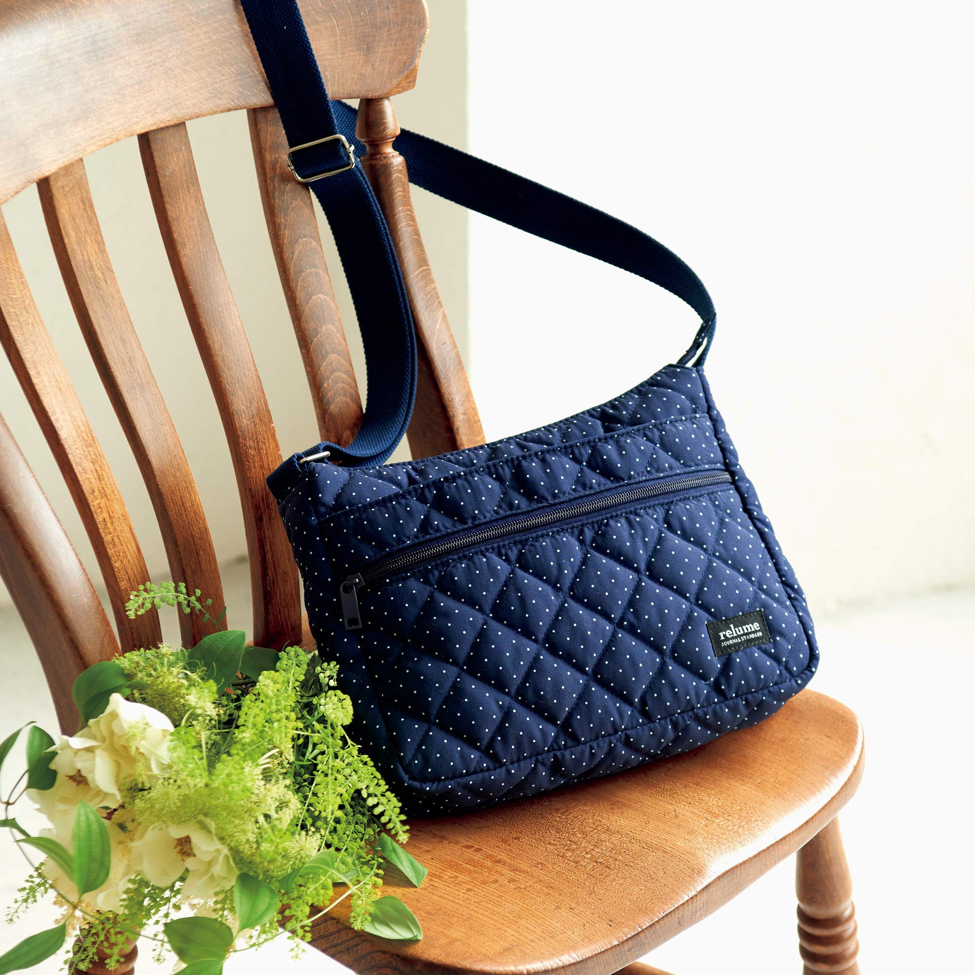 リンネル2020年9月号 雑誌付録 付録つき雑誌 ジャーナルスタンダードレリュームの8ポケットショルダーバッグ