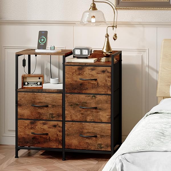 SOMDOT NIGHTSTAND WITH CHARGING STATION AND LED LIGHT, WIDE 5 DRAWERS DRESSER FOR BEDROOM WITH FABRIC BINS AND OPEN SHELF FOR BEDROOM KIDS CLOSET DORM GUEST ROOM, WOOD GRAIN PRINT