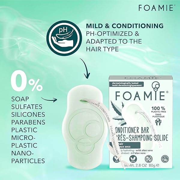 FOAMIE SOLID CONDITIONER FOR DRY HAIR WITH ALOE VERA THAT INTENSIVELY MOISTURISES HAIR, 100% VEGAN, PLASTIC AND SULPHATE-FREE 80G
