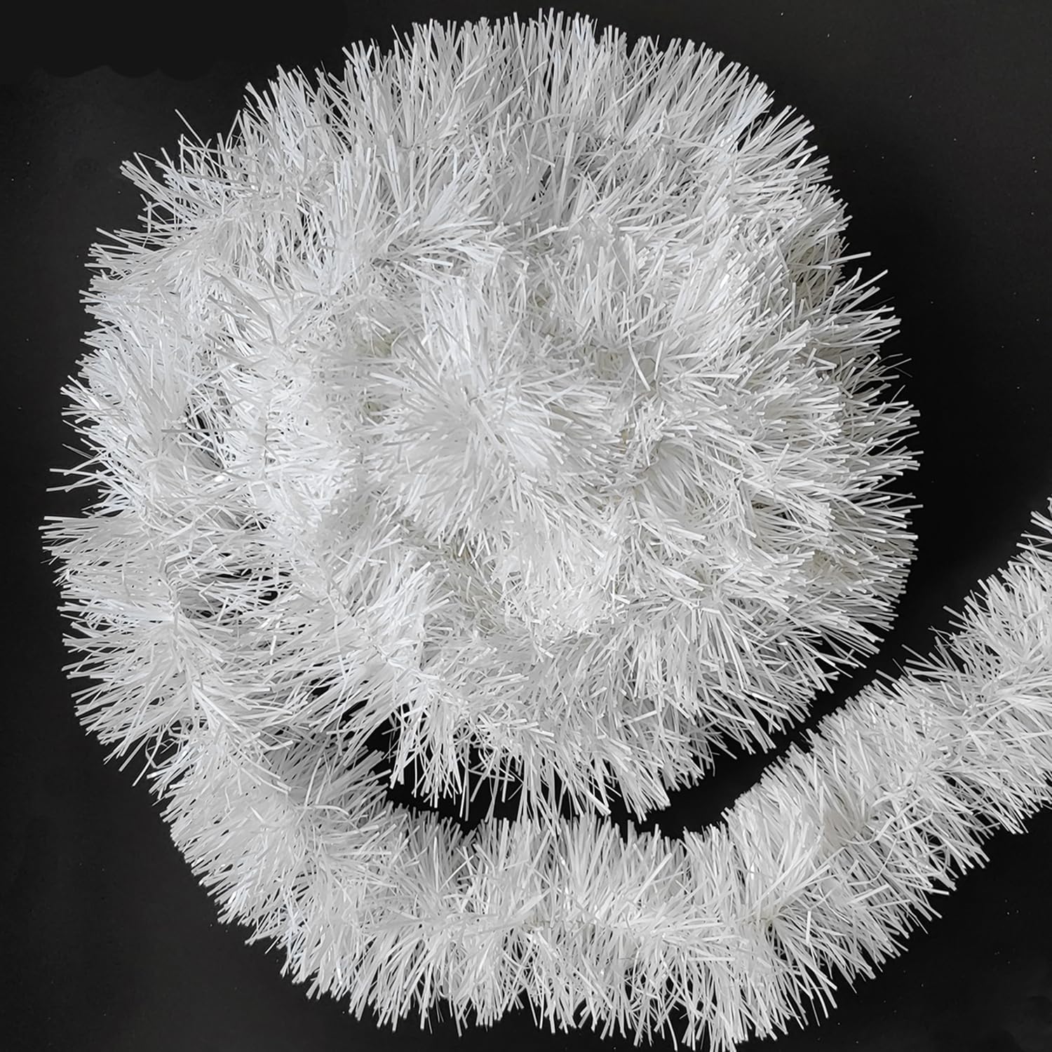 10 m / 32.8 ft Christmas Tinsel Garland, Long Xmas Garland Decorations Metallic Tinsel Strands Christmas Tree Boa Hanging Decoration for Christmas Home Decorations Wreath Wedding Party (Snow white)