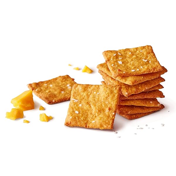 MUNCHKIN® MILKMAKERS® LACTATION CHEDDAR CRISPS FOR BREASTFEEDING MOMS WITH OATS AND FLAX, 6 COUNT