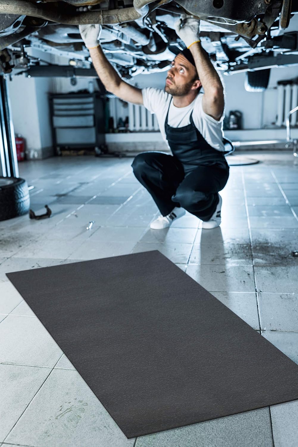 Olsa Tools Garage Floor Mat, 30" x 60", 1pc | Oil Spill Mat | Floor Protection | Oil Absorbent Pad | Driveway Garage Mat | Fuel, Fluid, Grease Rug Carpet | Waterproof | Polyester, Fireproof Material: Home Improvement