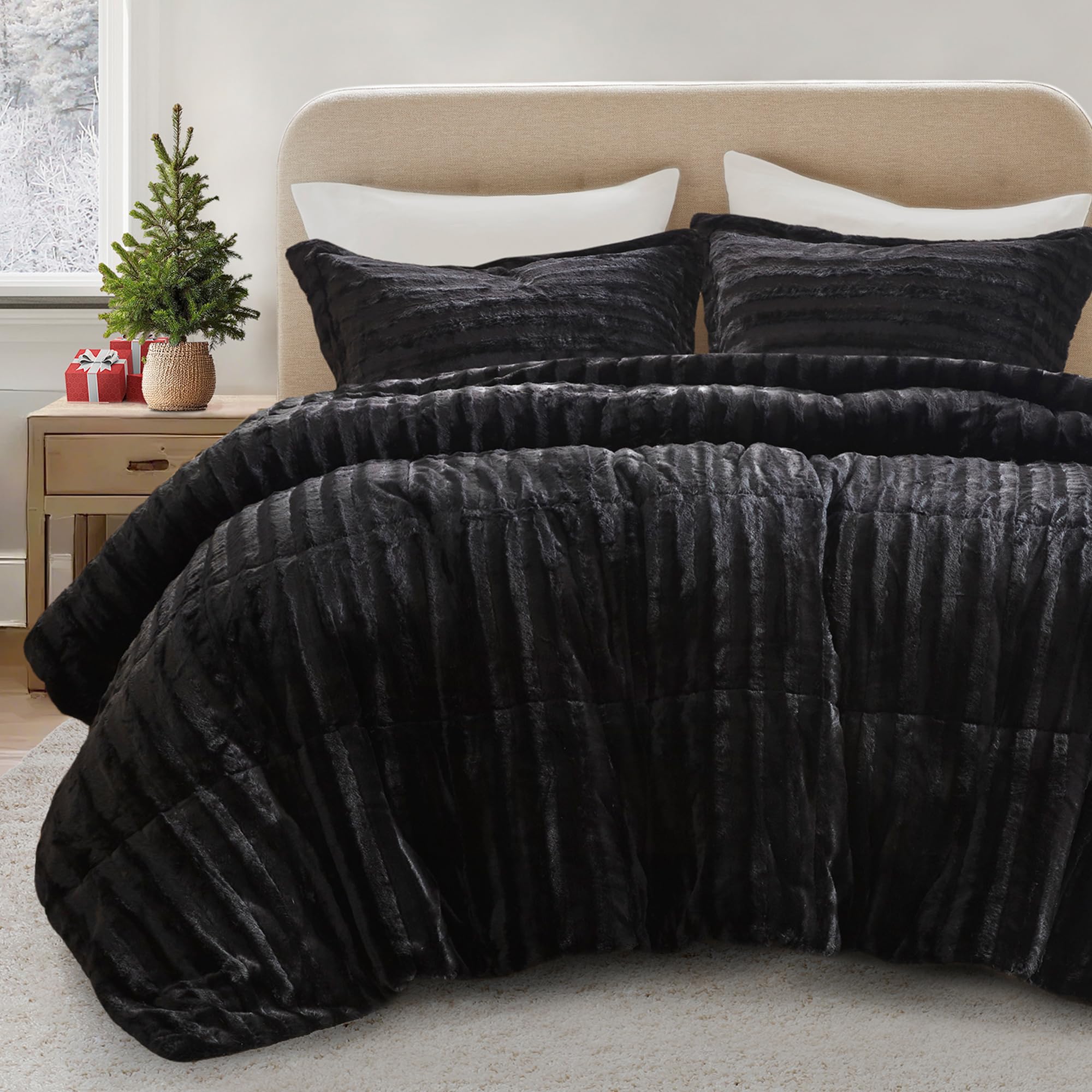 Madison Park Duke Luxe Faux Fur Reversible Comforter Set, Soft Plush Reverse, Modern Down Alternative Filling Cozy Bedding, Box Quilted Warm Cover, Matching Shams, Full/Queen, Black 3 Piece Image