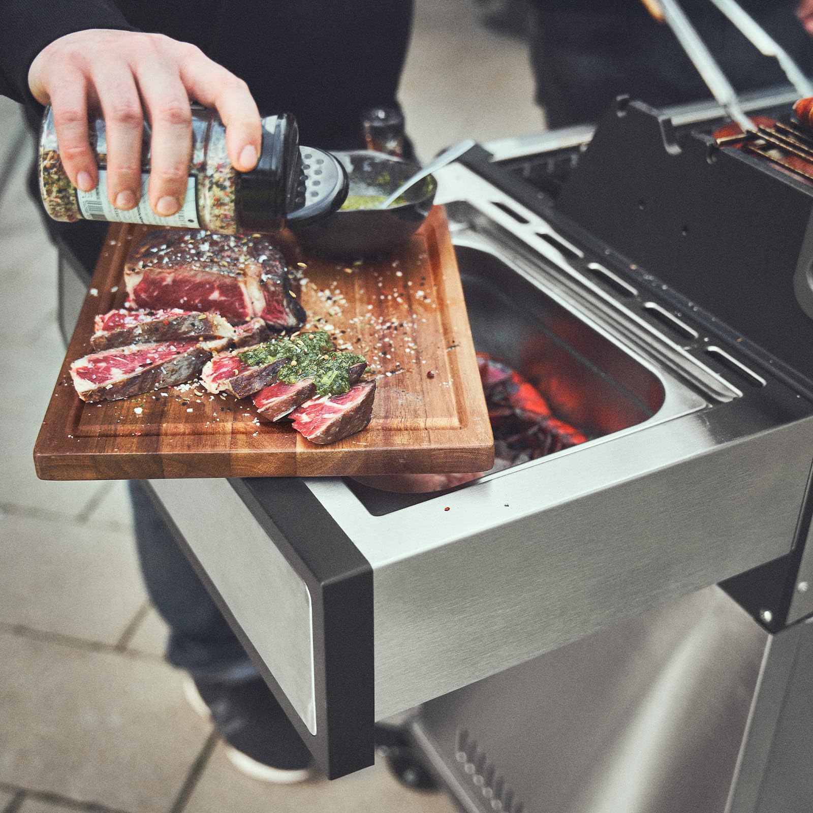 BURNHARD® 4-Brenner Gasgrill Edelstahl inkl. Heckbrenner, mit Gusseisen Grillrost & inkl. stabiler Abdeckhaube, Seitenkochfeld mit Infrarot Keramikbrenner - Big EARL 7