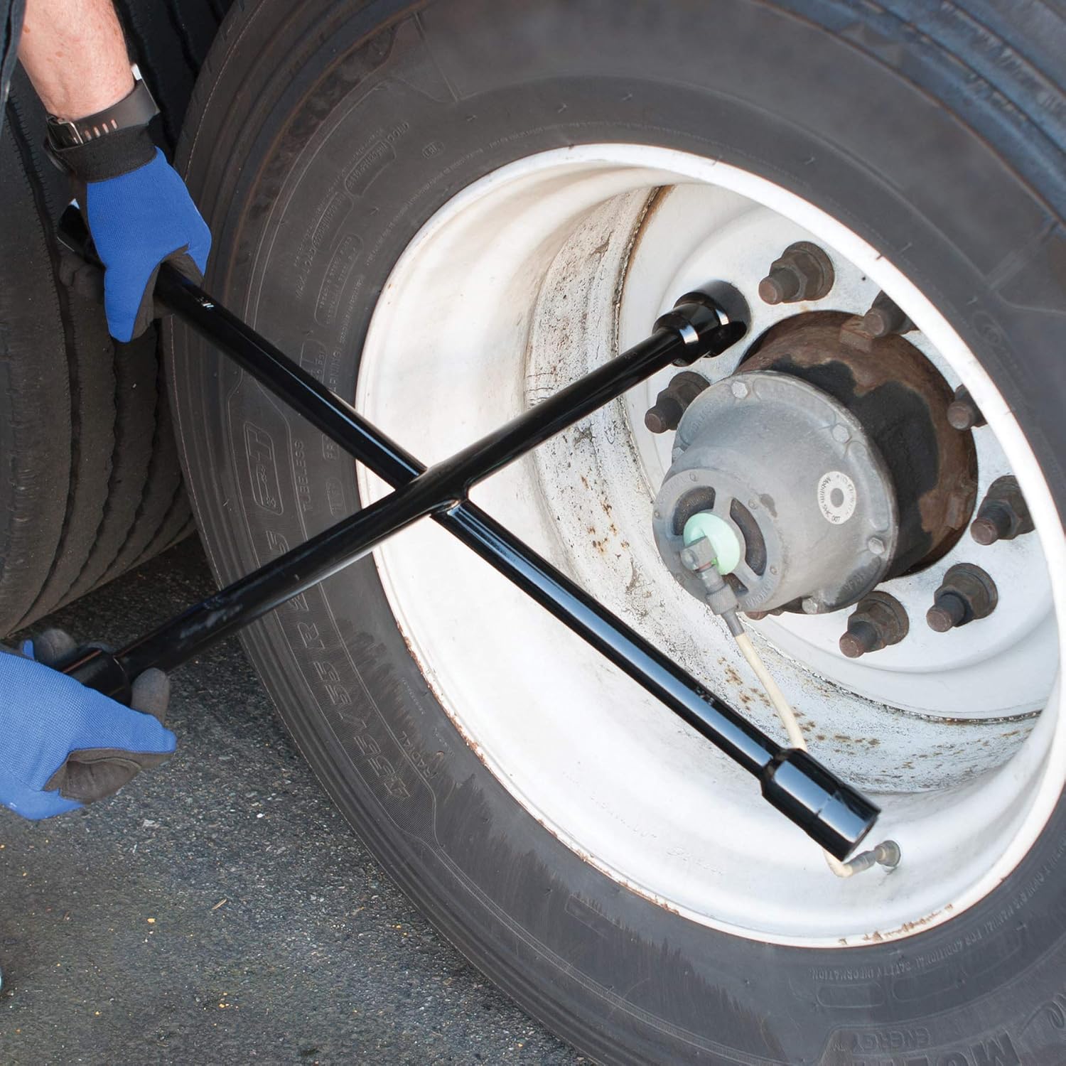 Performance Tool W1 Black 20" SAE/Metric 4-Way Cross Lug Wrench: Automotive