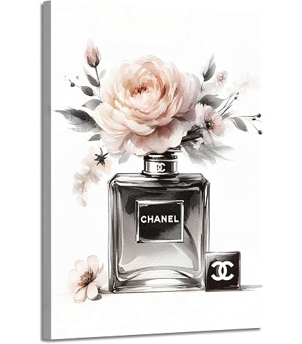Amazon.com: buyartforless Framed Chanel Black Urban Chic by