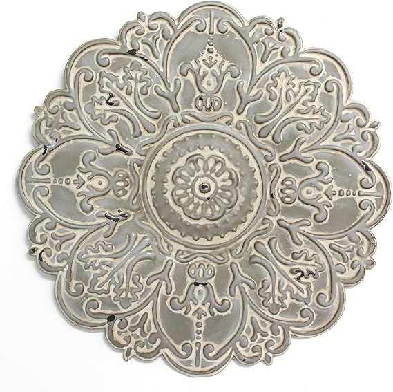 Stratton Home Décor S11565 Small Medallion