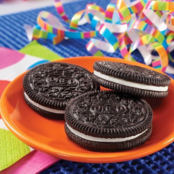 OREO CHOCOLATE SANDWICH COOKIES, FAMILY SIZE, 18.12 OZ