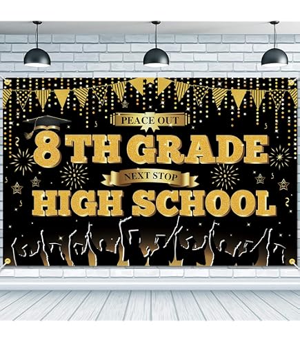 Fotohintergrund „Bye 8th Grade Hello High School“ – Roter Abschluss-Banner 114 X 180 Cm Für Schulfotos & Feiern