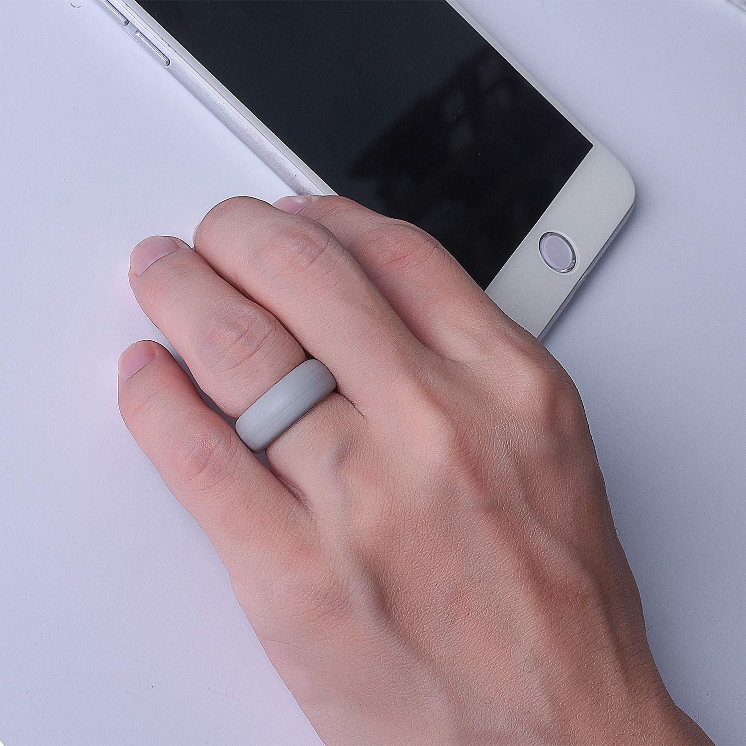 HouNa Silicone Wedding Ring Rubber Wedding Bands for Men & Women 4 Pack 9mm Wide Silver Black Grey Light Grey