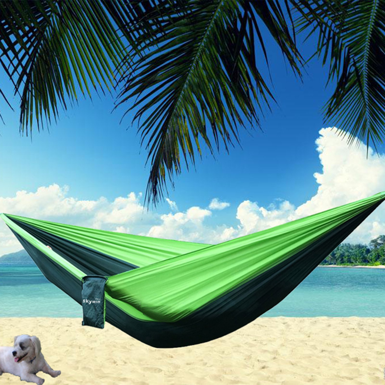 SKYWIN Camping Hängematte Leicht Fallschirm Hängematte Multifunktionell Zum Reisen,Camping,Wandern,Strand,Garten,Tragbar mit 2 Karabiner und 2 Hängende Seile 3 Meter von jedem (Grün Stitching)