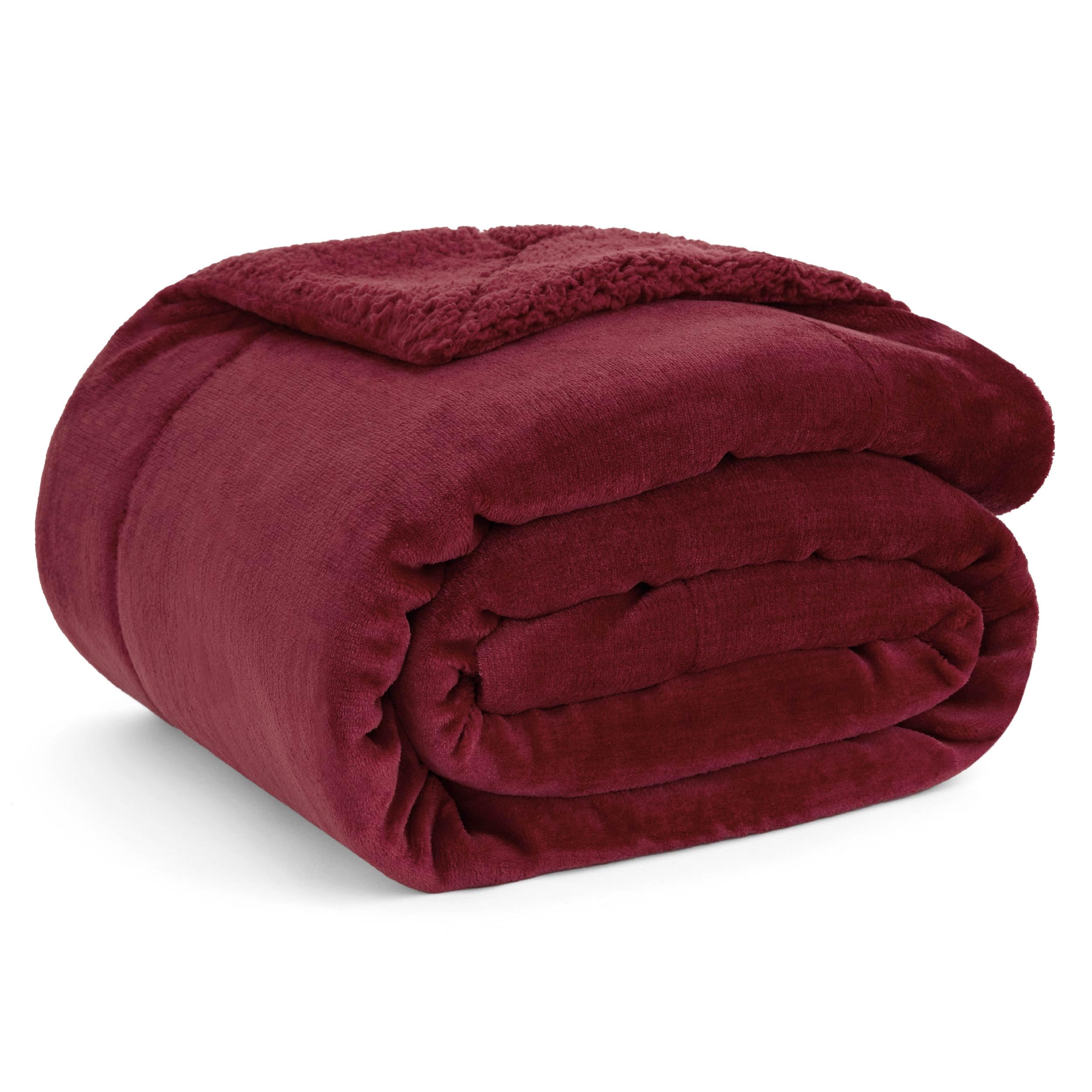 Bedsure Sherpa Fleece Throw Blanket - Fluffy Microfiber Solid Blankets for Bed and Couch Double/Twin Size, Red, 150x200cm