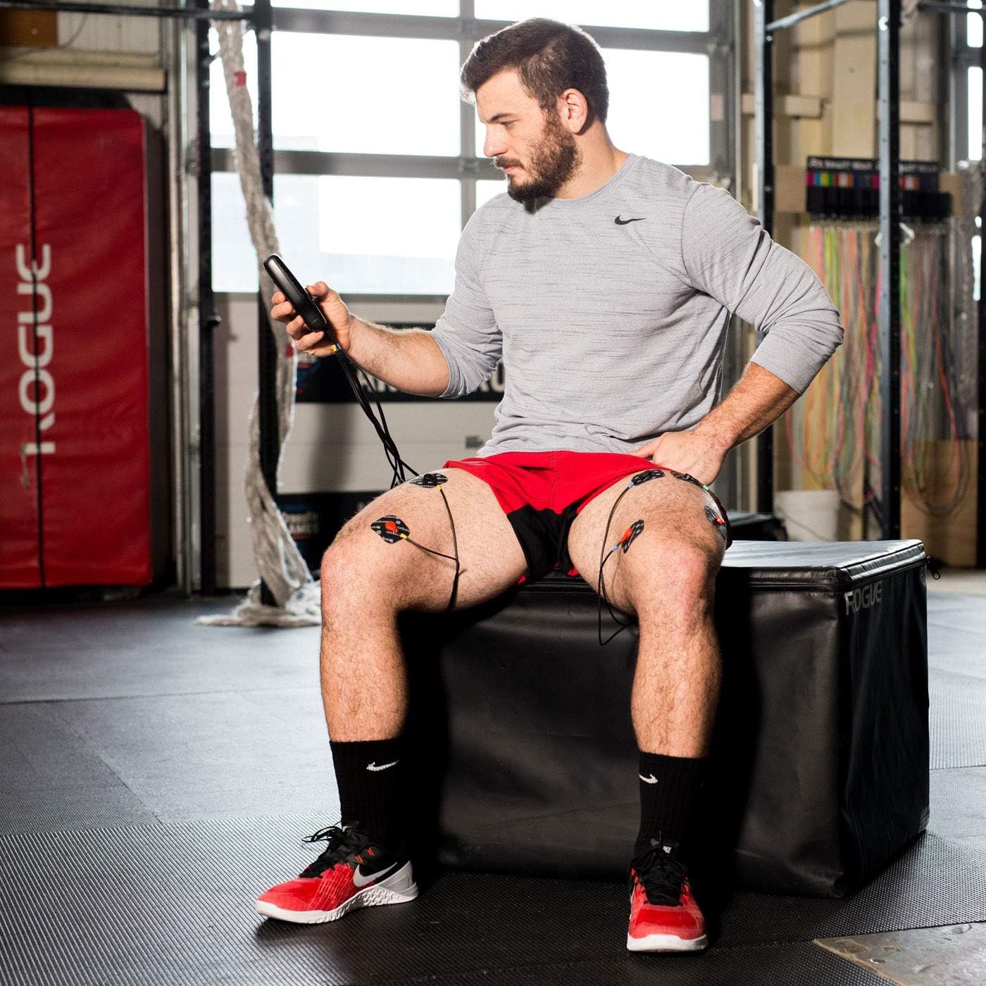 Compex Sport Elite 2.0 Muscle Stimulator with TENS Bundle Kit: Muscle Stim, 12 Snap Electrodes, 10 Programs, Lead Wires, Battery, Case / 4 strength, 2 warm-up, 3 recovery, 1 TENS: Health & Personal Care