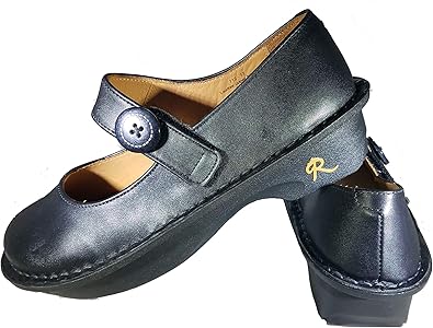 workwear flats