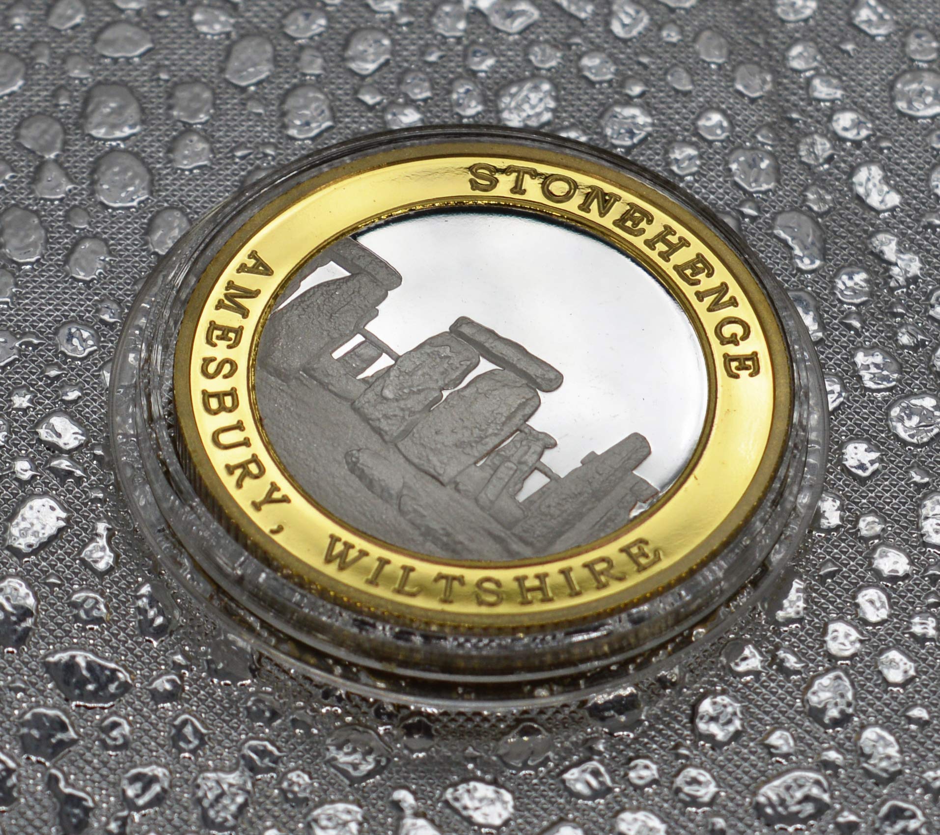 The Commemorative Coin Company STONEHENGE Fine Silver & 24ct Gold 'Dual Metal' Commemorative in Capsule. Amesbury, Monument, Prehistoric